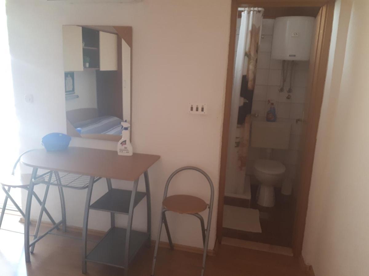 Apartmani Leko Mirjana 巴什卡沃达 外观 照片