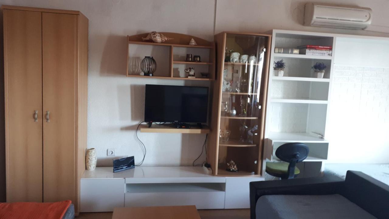 Apartmani Leko Mirjana 巴什卡沃达 外观 照片