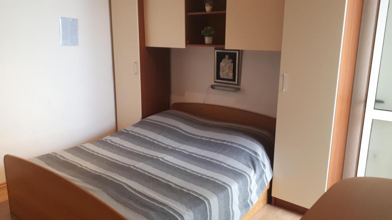 Apartmani Leko Mirjana 巴什卡沃达 外观 照片