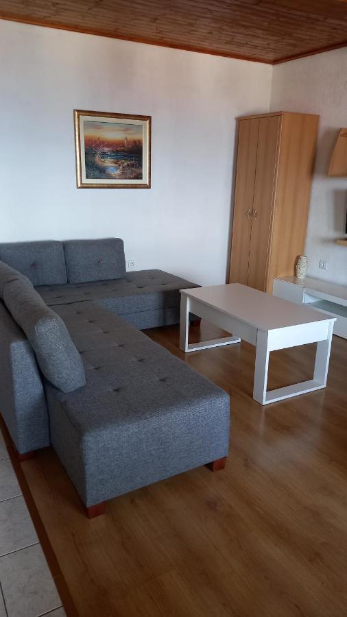 Apartmani Leko Mirjana 巴什卡沃达 外观 照片