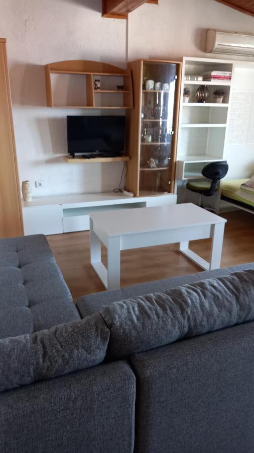 Apartmani Leko Mirjana 巴什卡沃达 外观 照片