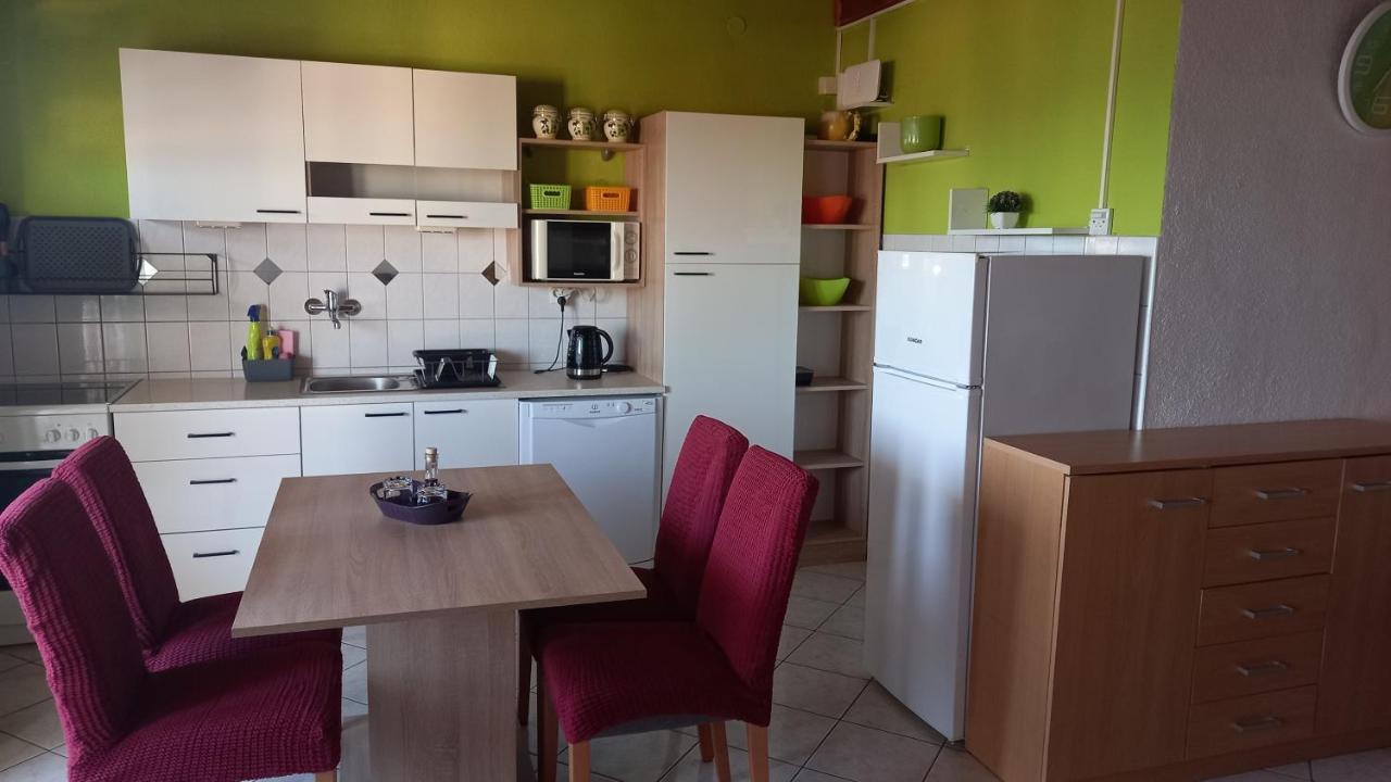 Apartmani Leko Mirjana 巴什卡沃达 外观 照片