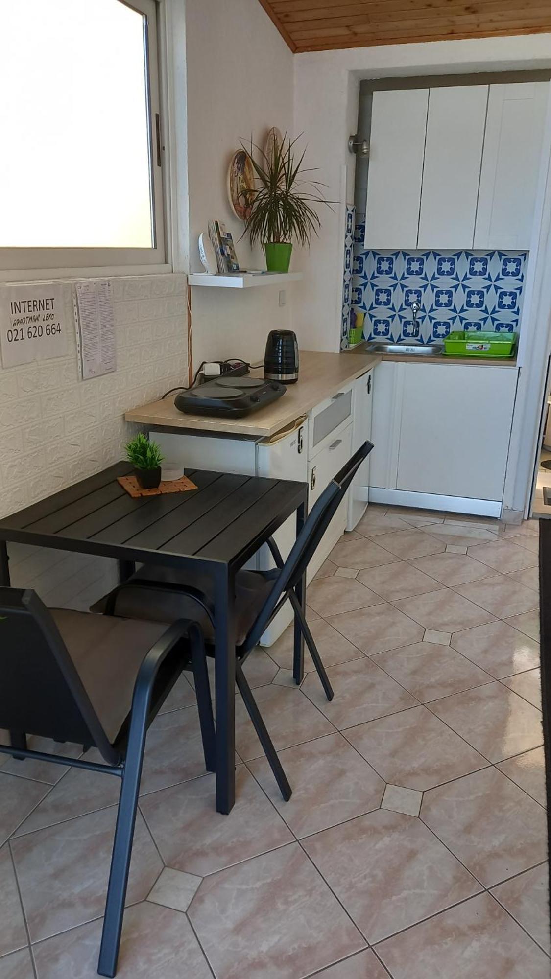 Apartmani Leko Mirjana 巴什卡沃达 外观 照片